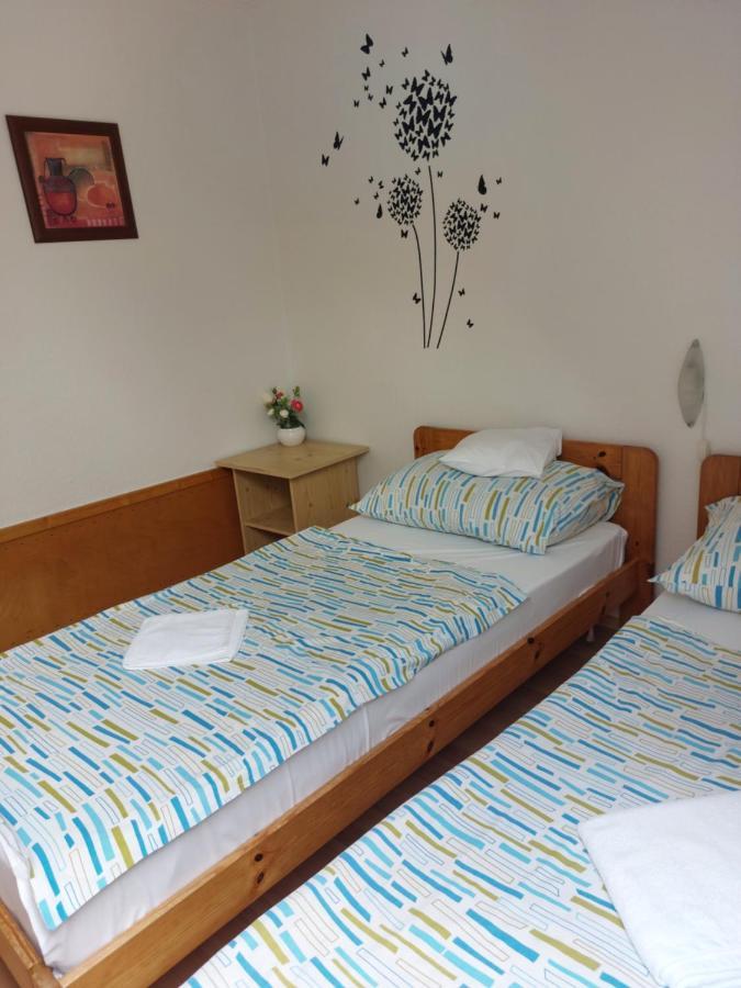 Apartmancentrum Gyula Exteriör bild