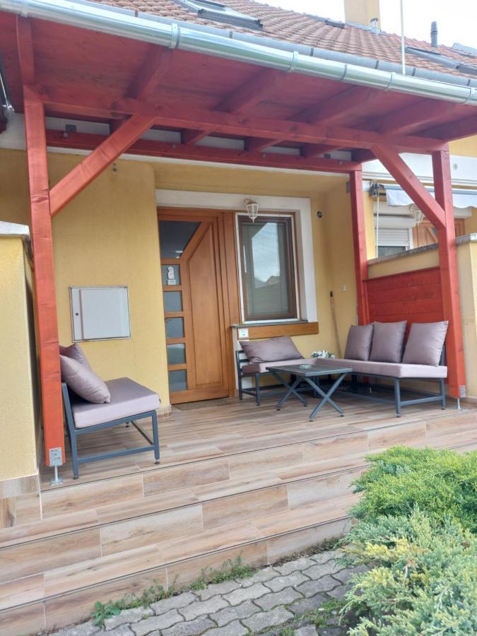 Apartmancentrum Gyula Exteriör bild